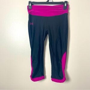 Under Armour Cropped Leggings – Pink & Black Size: Small